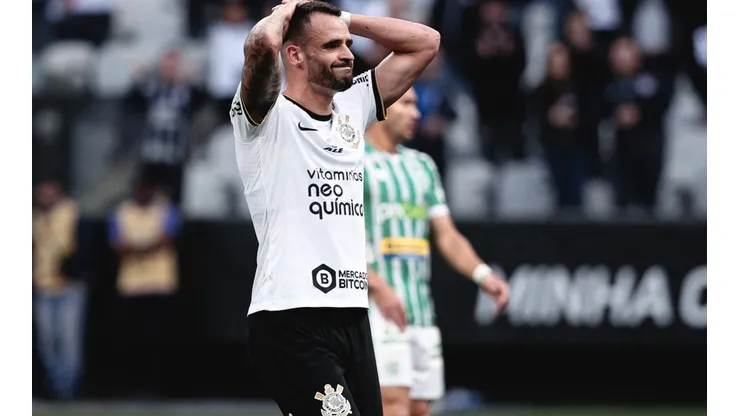 Ettore Chiereguini/AGIF - Renato Augusto tem retorno estipulado no Corinthians