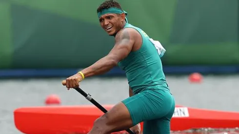 Isaquias passou com facilidade pelas eliminatórias do C-1 500m