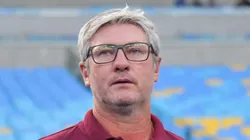 Vasco vai com tudo para contratar Odair e treinador responde