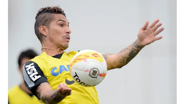 Foto: Mauro Horita/AGIF - Imprensa peruana afirma que Grêmio está de olho no jovem Goicochea, chamado de "novo" Paolo Guerrero