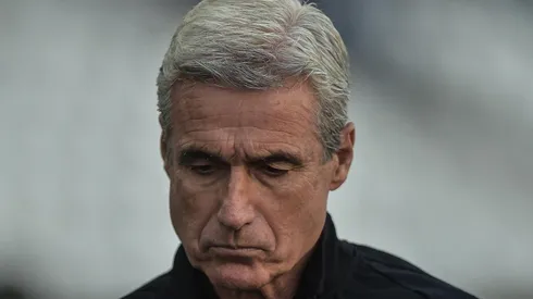 Luís Castro pode ter desfalque importante e preocupa torcedores