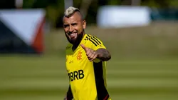 @mcortesdasilva8/ Flamengo/ "PSG Sul-Americano"; Com chegada de Vidal e Pulgar, jornalista se 'encanta' pelo Flamengo.