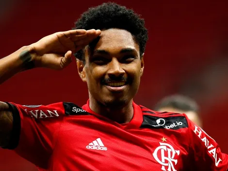 Acima da média! Fla encontra reforço ideal e salário é 3x menor do que Vitinho recebe no CRF