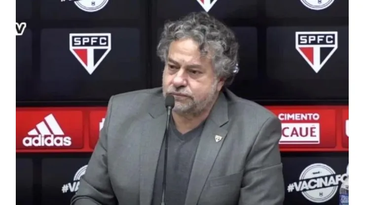 Reprodução SPFCTV/ Alerta para Júlio Casares! Goleiro "Made in Cotia" pode sair de graça do São Paulo.