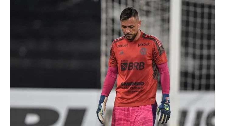 Foto: Thiago Ribeiro/AGIF | Braz revelou que pretende contar com o arqueiro até o fim do contrato