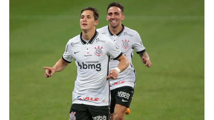 Marcello Zambrana/AGIF - Vital e mais cinco podem deixar o Corinthians