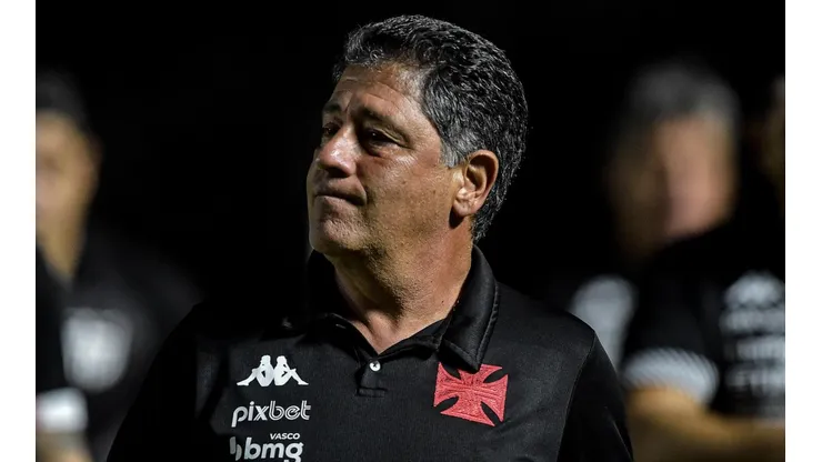 Foto: Thiago Ribeiro/AGIF | Emílio Faro deve comandar a equipe no duelo contra a Ponte Preta