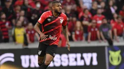 Foto: Gustavo Oliveira/athletico.com.br - Cirino preocupa comissão técnica do Athletico para a reta final da temporada