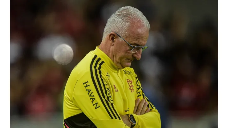 Thiago Ribeiro/AGIF/ "Um a menos"; torcida do Flamengo cai em peso sobre críticas a titular escolhido por Dorival Júnior.