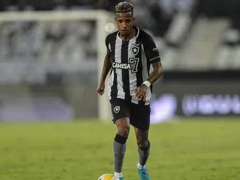 Tchê Tchê sai em defesa do Botafogo e destaca pontos positivos no time após derrota para o Corinthians 