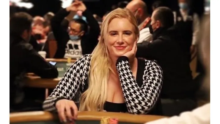 Vanessa Kade é uma grande representante do poker feminino (Foto: Reprodução instagram oficial Vanessa Kade @vanessakade)