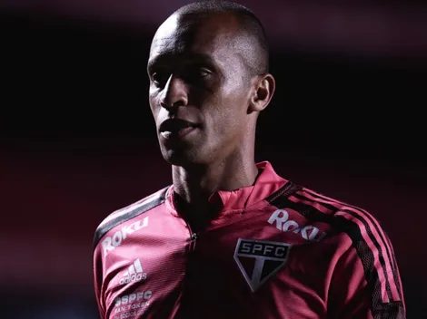 Em fim de contrato, Miranda quebra silêncio sobre futuro no São Paulo