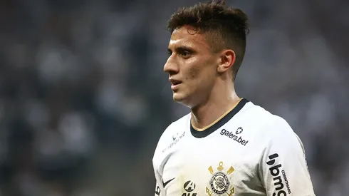 Foto: Marcello Zambrana/AGIF - VP quer reposição para a saída de Mantuan