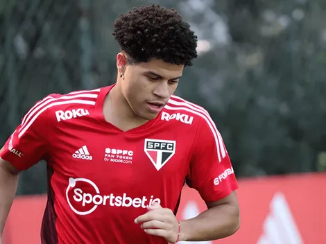 Após venda de Sara, São Paulo se aproxima de renovação com revelação de Cotia