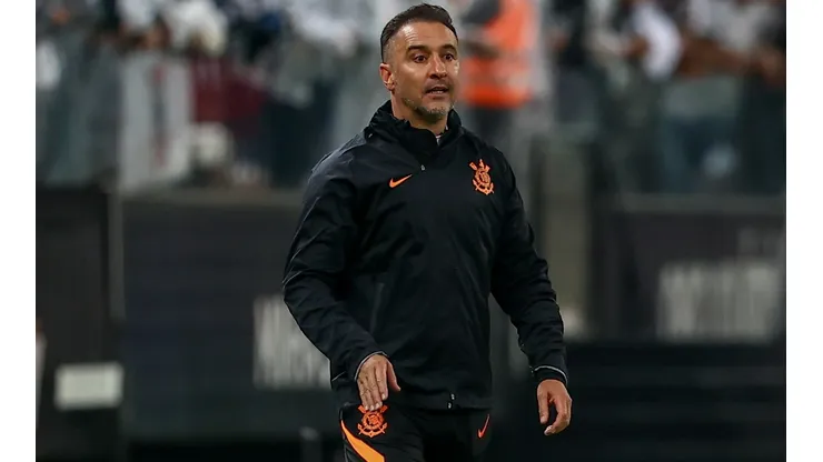 Marcello Zambrana/AGIF - Vítor Pereira critica postura do Corinthians em derrota