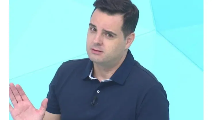 Foto: Reprodução / TV Bandeiranes - Chico Garcia e torcida do Corinthians criticam medalhão