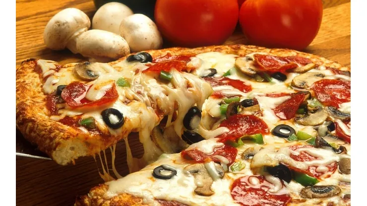 Pizzaria enviou massa seca e suco com sal a cliente criminoso