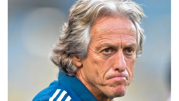 Thiago Ribeiro/AGIF - Jorge Jesus é aloprado por torcida do Corinthians