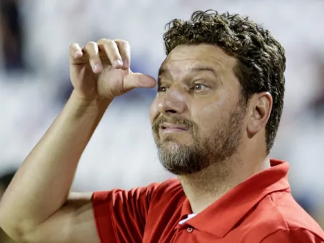 "Posso mandar a real?"; torcida do Náutico 'perde a paciência' e faz pedido a Elano