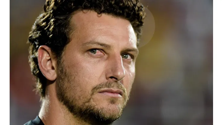 Foto: Thiago Ribeiro/AGIF - Elano comandou primeiro treino aberto no estádio dos Aflitos