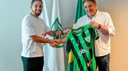 Salum revela por qual motivo o América escolheu por Benítez e o compara: “Tivemos no ano passado...”