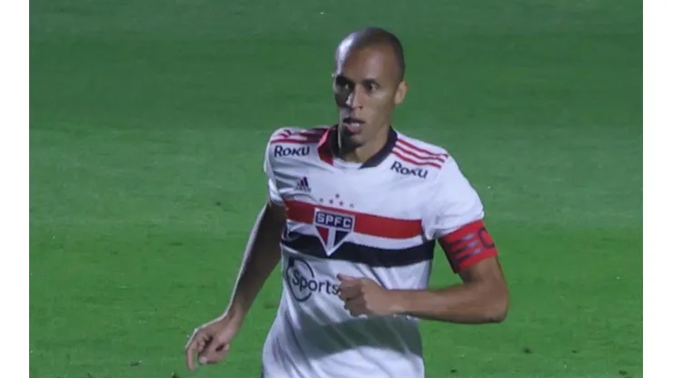 Miranda não se intimida e rebate Palmeiras após conquistar classificação