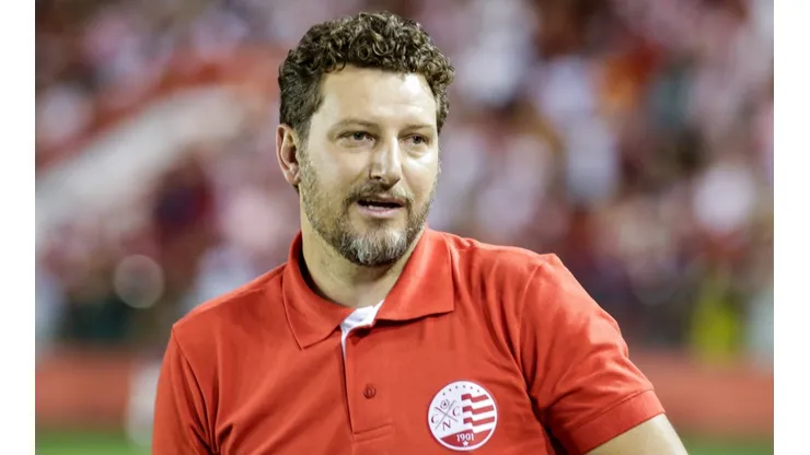 Agif/Rafael Vieira - Elano define o Náutico que deve enfrentar o Bahia