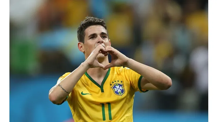 Oscar disputou Copa do Mundo com a Seleção Brasileira em 2014 (Foto: Fernando Soutello/AGIF-COPA 2014, BRASIL X CROACIA)