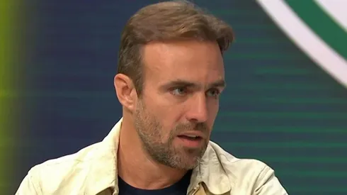 Roger Flores detona dupla do Vasco