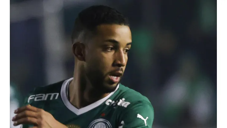 - Jorge, lateral