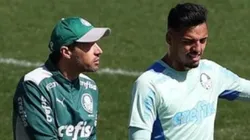 Foto: Cesar Greco / Palmeiras - Gabriel Menino se aproximou de Abel, após conselhos do treinador