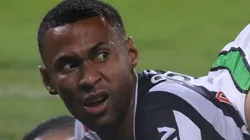 Foto: Fernando Moreno/AGIF - Ademir não foi acionado diante do Corinthians.