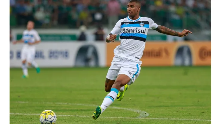 Walace está em negociações com o Flamengo (Foto: Marcello Zambrana/AGIF)