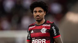 Foto: Thiago Ribeiro/AGIF | Vitinho teve o salário exposto