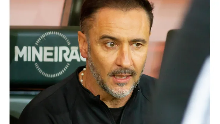 Fernando Moreno/AGIF/ "Não queríamos arriscar"; Vítor Pereira revela situação de Cássio para as Copas e comenta estreia de 'Carlão'.