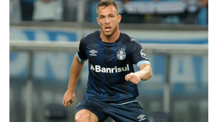 Ricardo Rímoli/AGIF. Arthur não deve permanecer no Juventus para a temporada italiana