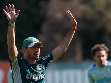 Com jovem entre os 11 e possível estreia titular, Abel fecha Palmeiras para jogo contra o Inter