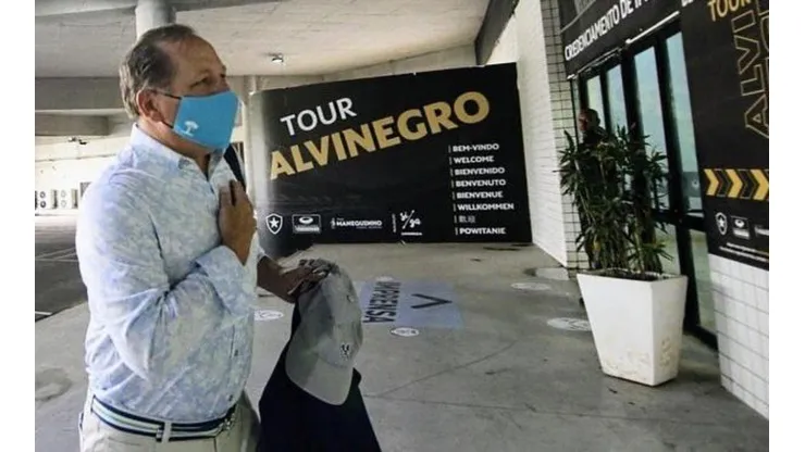 Foto: Vítor Silva/ BFR - John Textor age e dupla pode trocar Botafogo por equipe na Europa