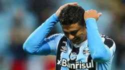 Elkeson pede para não receber salários no Grêmio e diretoria surpreende