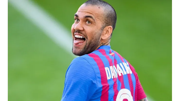 Daniel Alves estava no Barcelona (Foto: David Ramos/Getty Images)