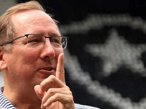 Textor 'mete a colher' e pode assinar com atacante pretendido pelo Santos