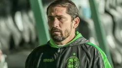 Foto: Robson Mafra/AGIF - Morínigo, técnico do Coritiba, falou sobre o ocorrido.