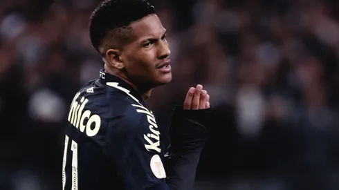 Foto: Ettore Chiereguini/AGIF | Ângelo é esquecido por santistas, que se rendem a titular do Fogão