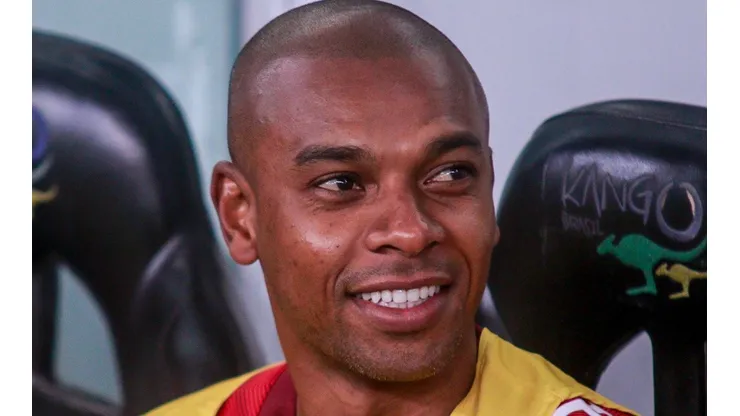 Foto: Gabriel Machado/AGIF - Fernandinho: reestreou com o pé direito pelo Athletico