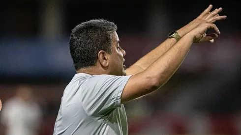 Foto: Celio Junior/AGIF - Marcelo Cabo concedeu entrevista após o empate sem gols diante do Guarani