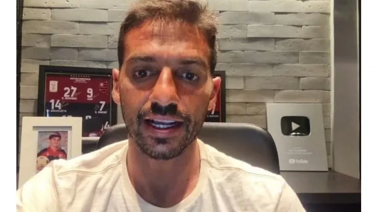 Divulgação/Canal Venê Casagrande - Venê solta bomba sobre futuro de atacante no Flamengo