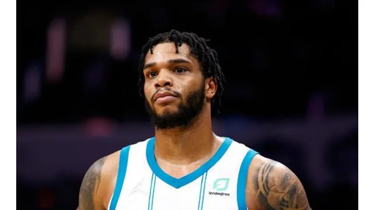 Ala dos Hornets irá se apresentar à Justiça