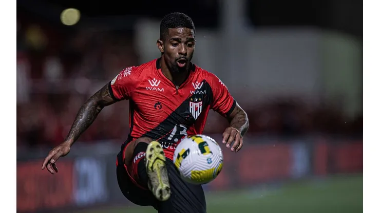 Isabela Azine/AGIF/ Hayner, Catamunga e +9; Jorginho esboça Atlético-GO para tentar sair da zona do rebaixamento.