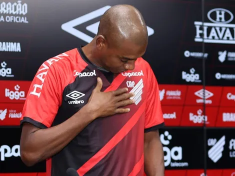 Com Fernandinho relacionado, Felipão escala Athletico contra Atlético-GO
