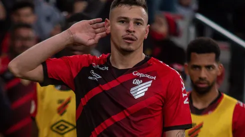 Gabriel Machado/AGIF - Hugo Moura tem futuro definido no Athletico